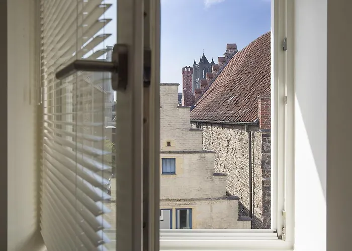 Snooz Ap & Business Flats *