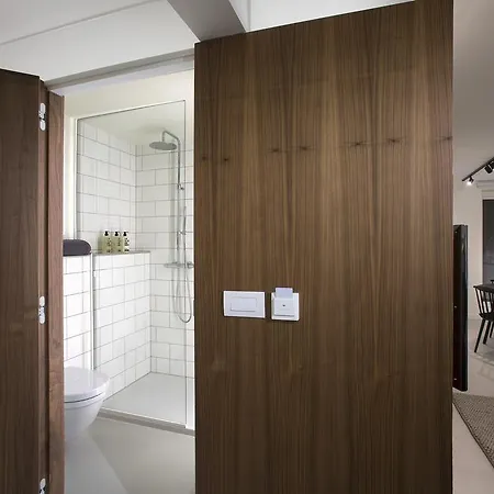 Snooz Ap & Business Flats